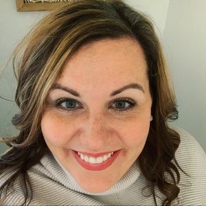 Meet your Posher, Jillian